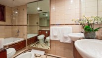 Motor yacht CALLISTA -   Guest Bathroom